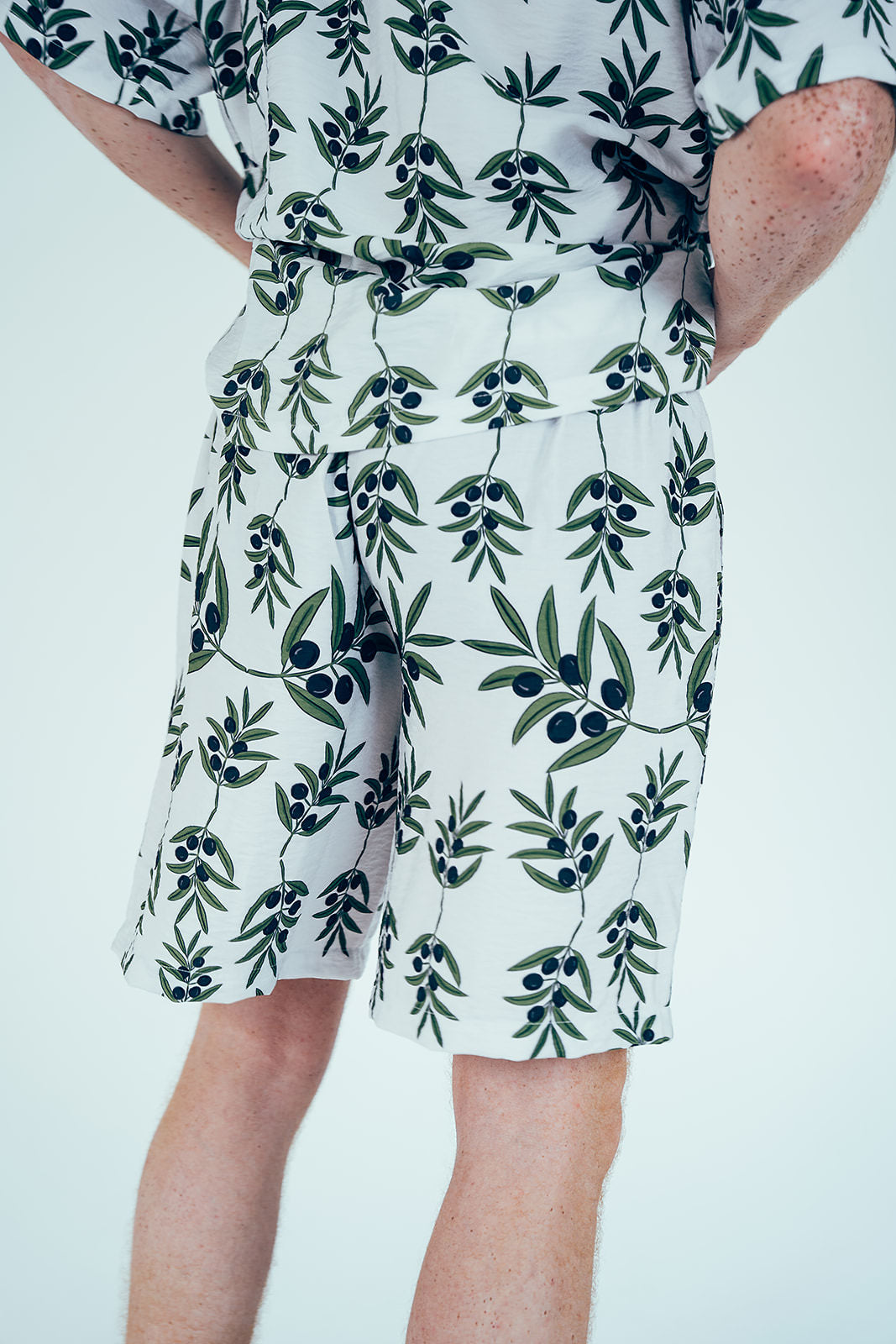 OLIVA SHORT