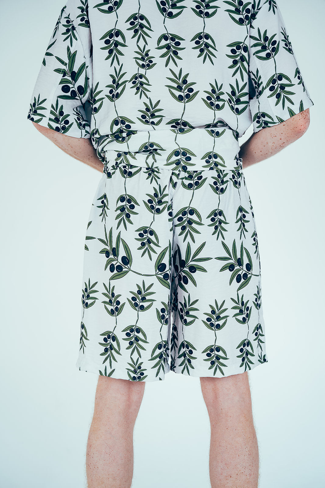 OLIVA SHORT