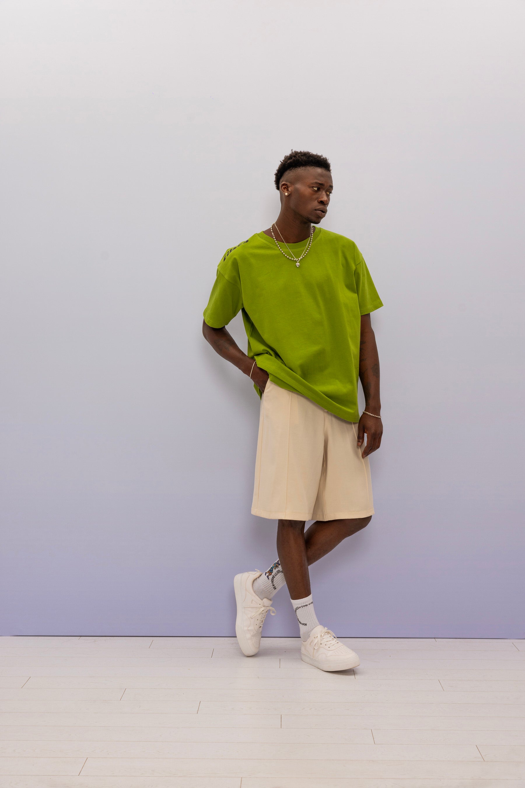 LAUNDRY TEE